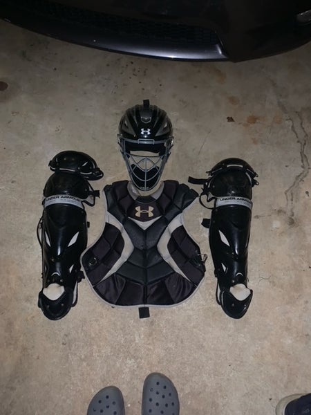 Used Rawlings CATCHERS SET ADT Catcher's Equipment Catcher's Equipment