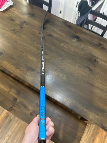 Intermediate Left Hand MC Pro Stock A6.0 SBP Hockey Stick