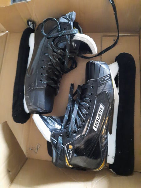 Senior Used Bauer Supreme 2S Pro Hockey Goalie Skates Regular Width Size 9.5