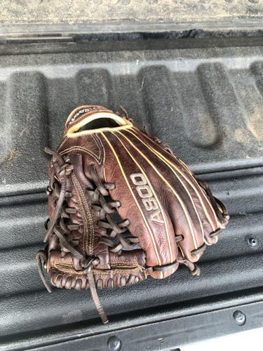 Used Wilson Right Hand Throw Outfield A800 Baseball Glove 11.75"