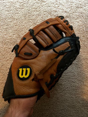Used Right Hand Throw 12.5" A500 Baseball Glove