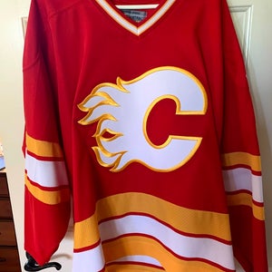 NHL Calgary Flames 1989 Stanley Cup #4 Brad McCrimmon Jersey
