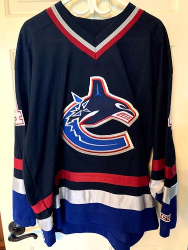 NHL Vancouver Canucks 1997-98 #4 Bryan McCabe Vintage Jersey