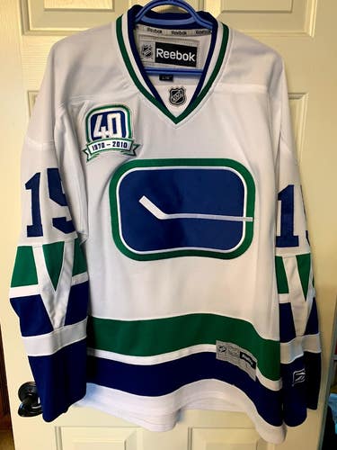 NHL Vancouver Canucks 2010 #15 Tanner Glass Vintage Jersey