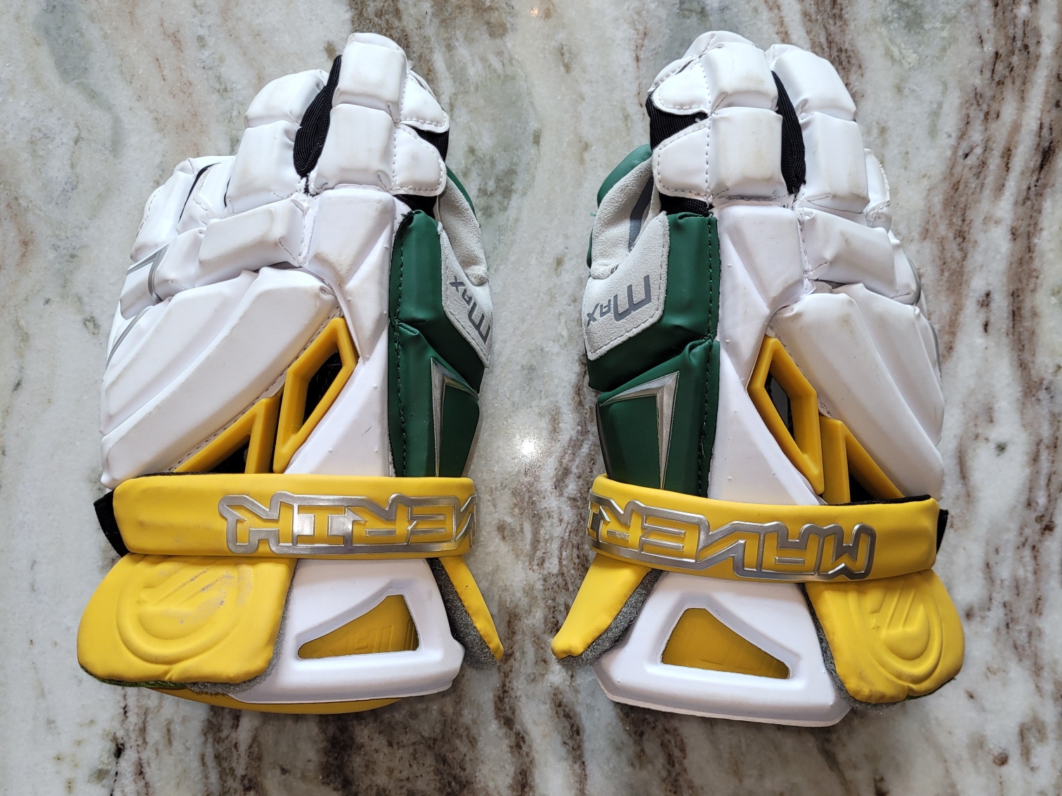Used Player's Maverik Max Lacrosse Gloves 12"