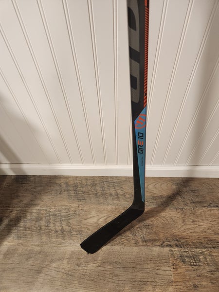 Used Senior Warrior Right Handed Covert QRE10 Hockey Stick W03