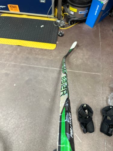 Senior Right Handed P92  Sling Hockey Stick