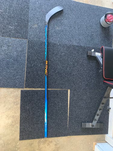 Senior Left Hand P28  Nexus Sync Hockey Stick
