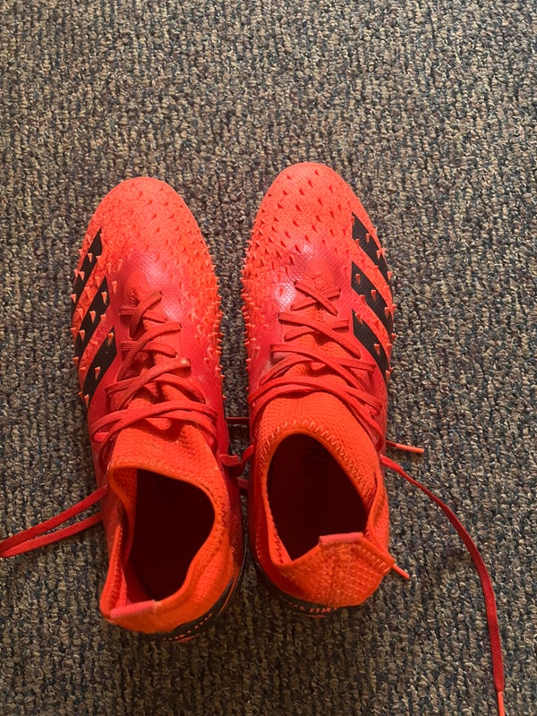 Size Men's 10.5 (W 11.5) Soccer Cleats Used and New on SidelineSwap