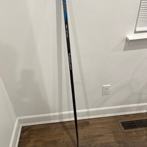 Used Right Handed Nexus Sync Hockey Stick 50 Flex