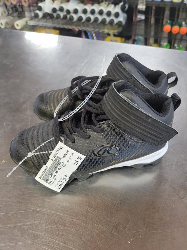 Kids Baseball Cleats Size 6y for Sale in Las Vegas, NV - OfferUp