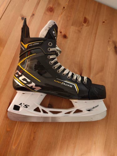 Senior Used CCM Super Tacks AS3 Pro Hockey Skates Regular Width Size 10.5 + 3 sets of steel