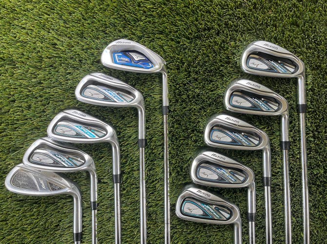 Mizuno jpx 800 Men's Right Handed Regular Flex Steel Shaft Iron Set
