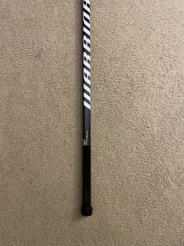 Youth Right Handed W88M  Covert QRE5 Hockey Stick