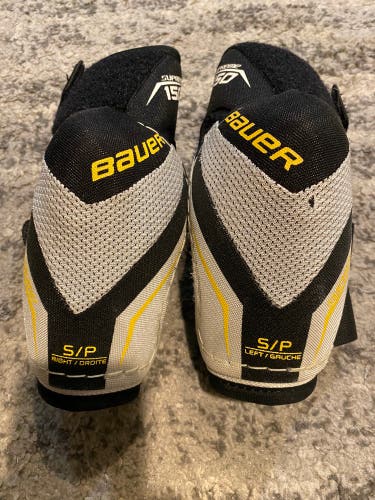 Used Small Bauer Supreme 150 Elbow Pads