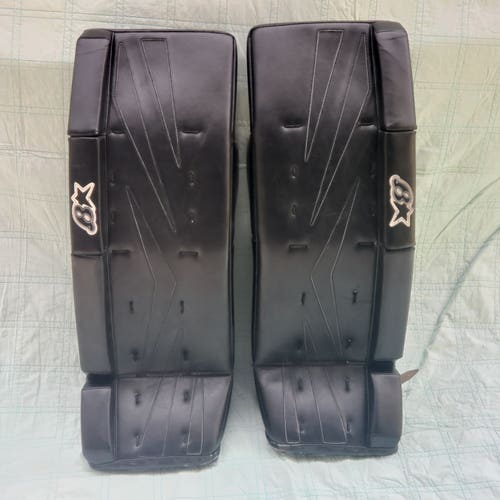 Used 33" Brian's NetZero Goalie Leg Pads