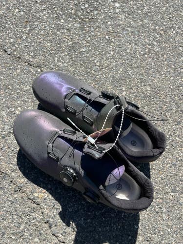 Used Adult Women's 11.0 Cycling Shoes