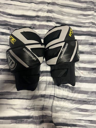 *LIKE NEW* Senoir Warrior RX3 Pro+ Knee Pads