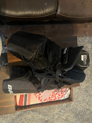 Senior Used Medium Bauer Hockey Pants