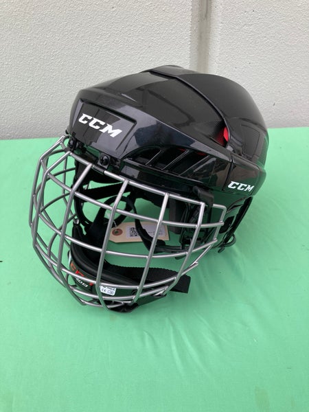Used CCM Hockey Helmet Red Size Small-15 – cssportinggoods