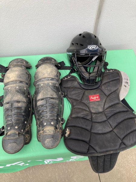 Used Rawlings Catcher's Set