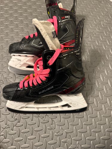 Used Bauer Regular Width Size 6.5 Vapor X Shift Pro Hockey Skates