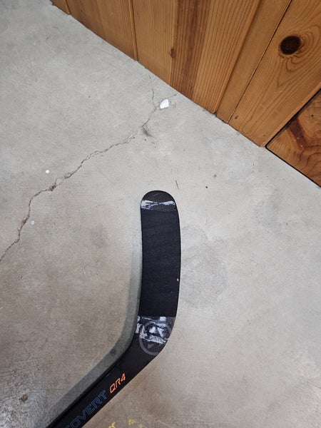 Senior Right Handed P28 Covert QR5 Pro Hockey Stick