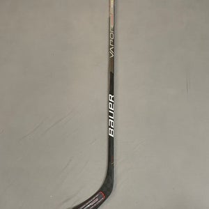 New Senior Bauer Right Hand Vapor Hyperlite Hockey Stick 77 Flex P28
