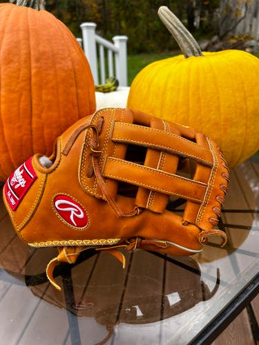 NWOT Rawlings Horween Heart of the Hide 12.25” KB17