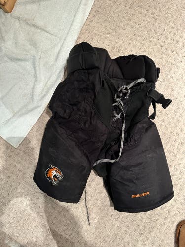 Bauer Hockey Pants size M