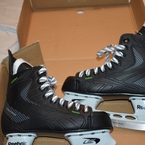 Reebok RibCor 22K Hockey Skates, Junior Size 2D - In the Box!