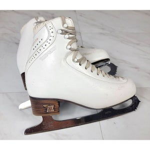 Risport Elite 240 / 9" Ice Skates / Made In Italy!