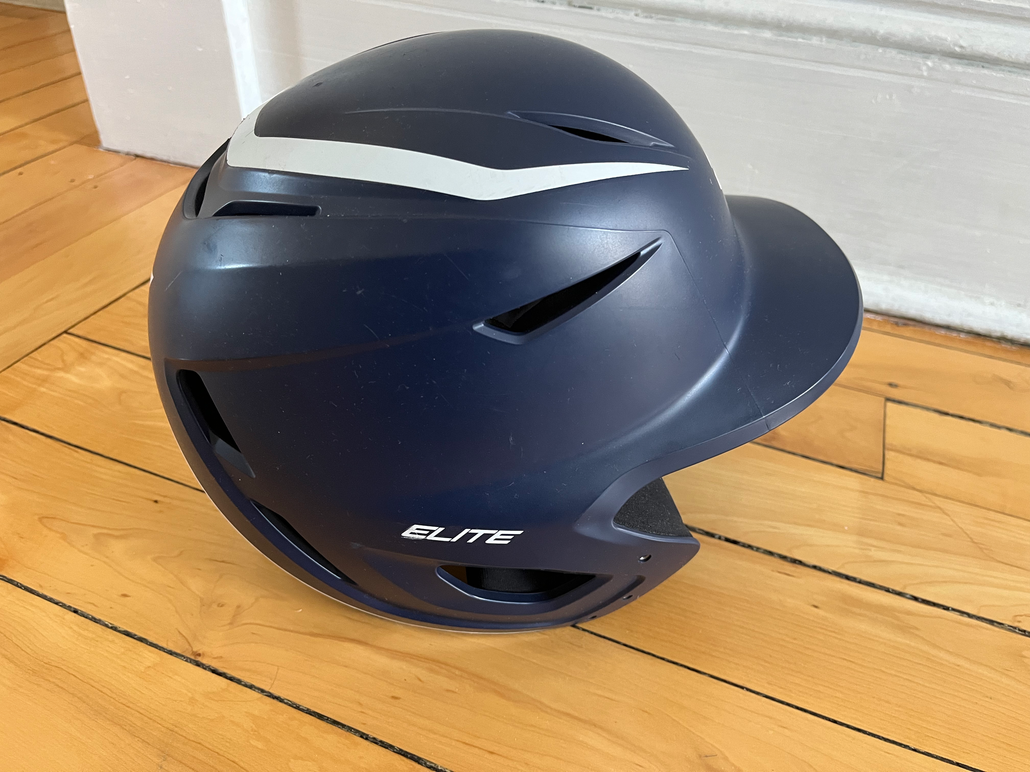 Used 7 1/8 - 7 3/4 Easton Elite X Batting Helmet