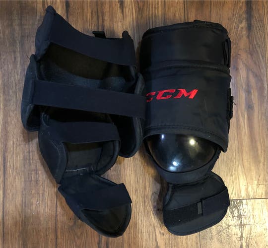 CCM KP1.9 Knee Guards