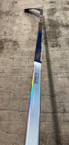 New! 75 Flex P29 Right Hand JetSpeed FT6 Pro Hockey Stick - Blue