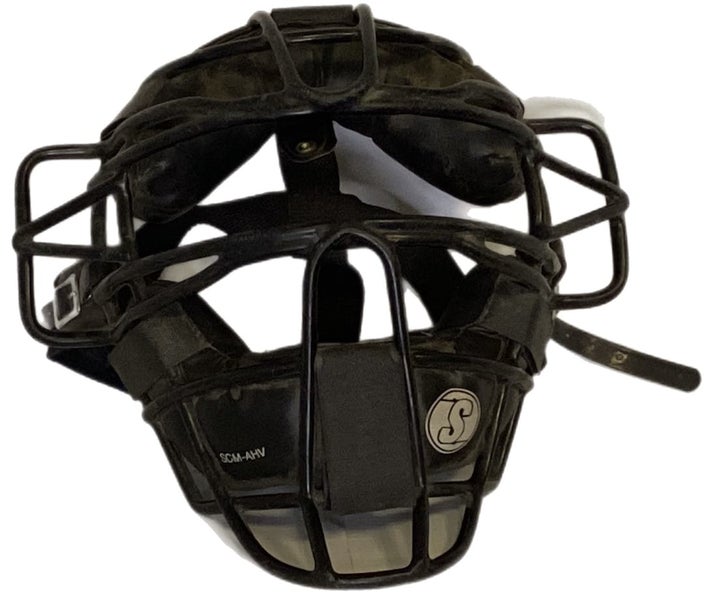 Used Louisville Slugger CATCHERS MASK MD Catcher's Equipment Catcher's  Equipment