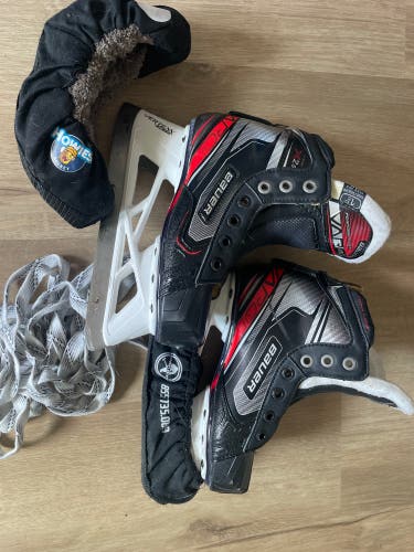 Used Bauer Vapor X2.9 Goalie Hockey Skates