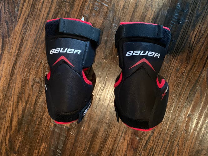 Used Bauer Vapor X900 Goalie Knee Pads
