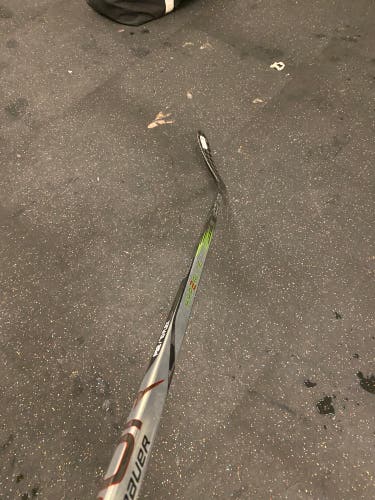 New Left Hand P92 Vapor Hyp2rlite Hockey Stick