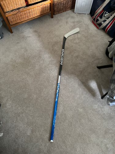 Senior Right Handed P92 Pro Stock Vapor Hyperlite Hockey Stick