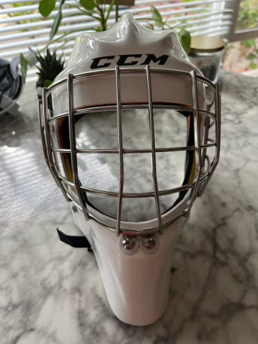 CCM Axis A1.9 Certified Goalie Mask (Senior) Like-new