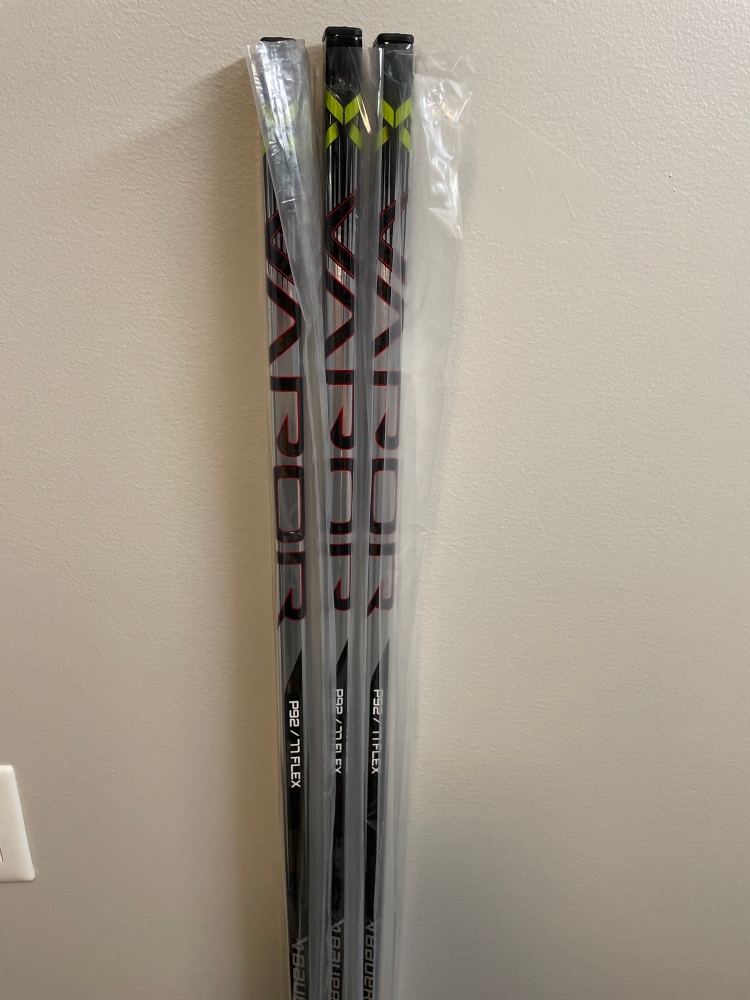 Bauer Vapor Hyperlite 2 Hockey Sticks P92, 77Flex, Right (3 sticks)