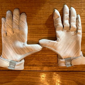White Used Youth Small Adidas Gloves