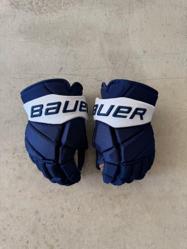 Toronto maple leafs gloves