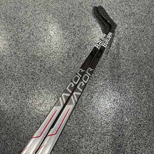 2 Pack Bauer Hyperlite 55 Flex P28 Left Used