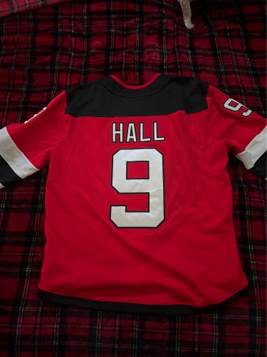 Taylor Hall Jersey Large