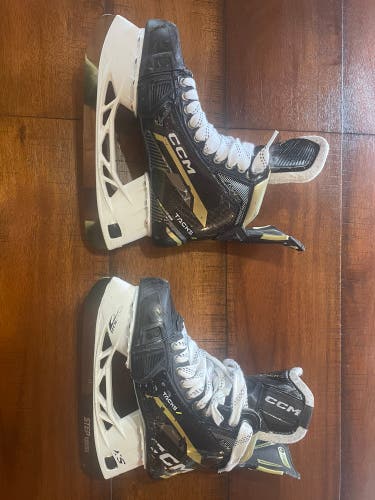 CCM AS-V Pro Skates 6.5 Regular