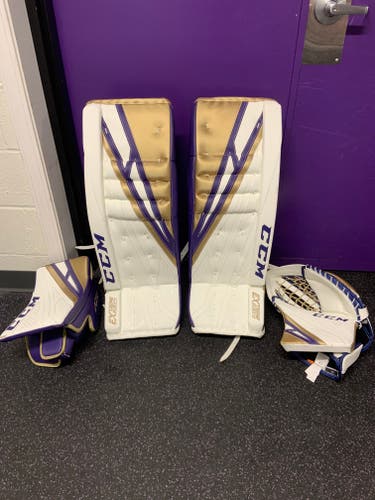 CCM 32 +2 Extreme Flex 4 Goalie Full Set (never worn)
