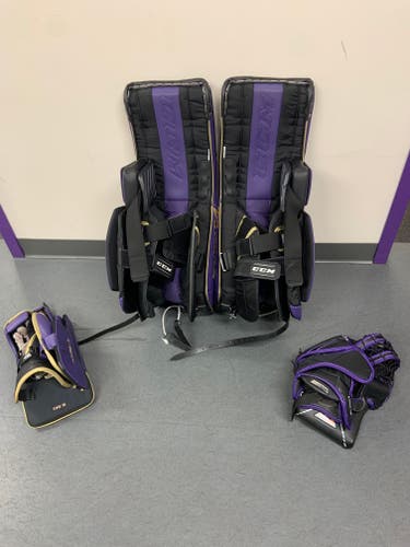 CCM 32 + 2" Extreme Flex 5 Goalie Full Set