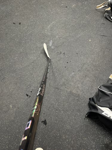 Senior Left Hand P28  Proto-R Hockey Stick
